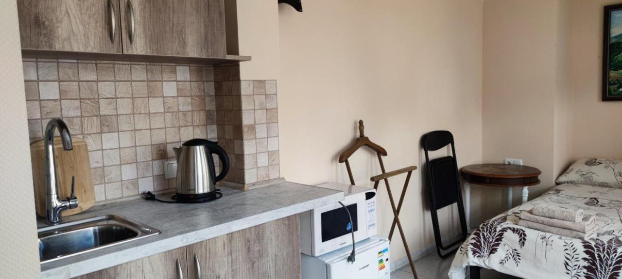 Bunker Best Mini-Hotel Kijów Zewnętrze zdjęcie