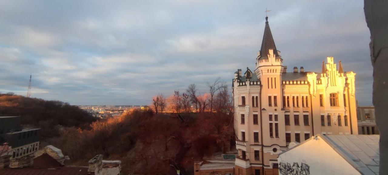 Bunker Best Mini-Hotel Kijów Zewnętrze zdjęcie